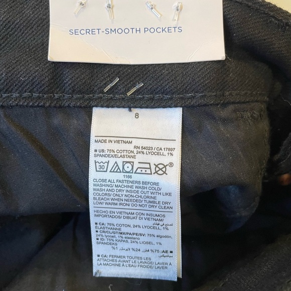 Old Navy Extra High Rise Kicker Boot Cut Black Jeans SZ 8 NWT - Picture 6 of 6